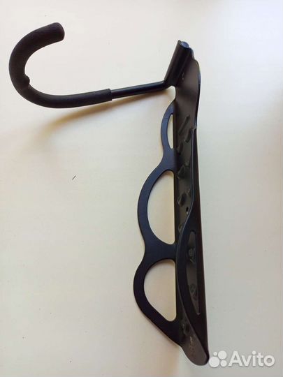 Крюк настенный для хранения велосипеда