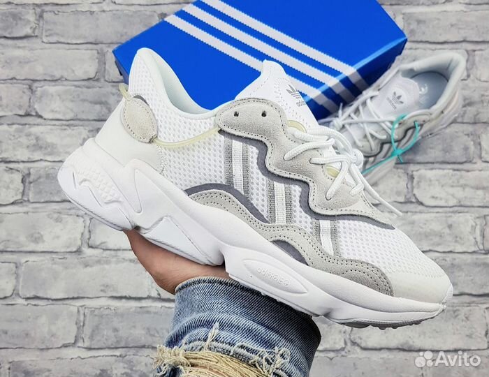 Женские и мужские кроссовки Adidas Ozweego