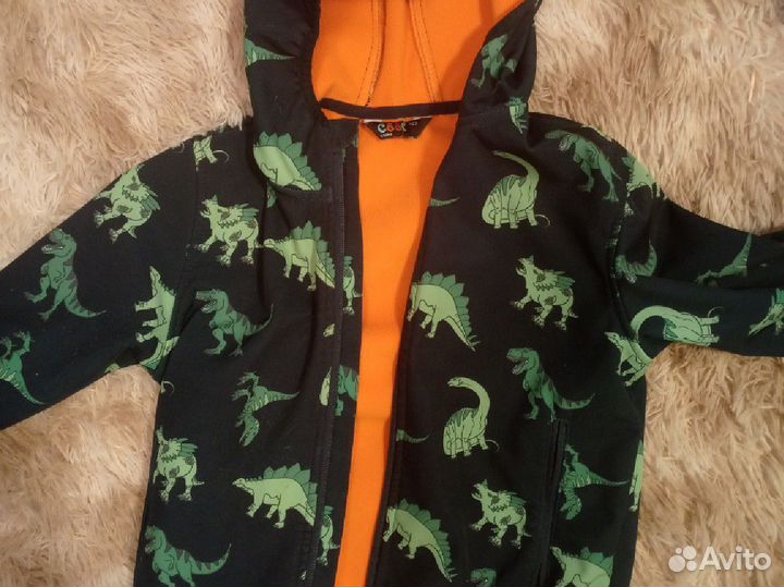 2 куртки на мальчика
