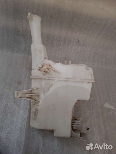 Hyundai Solaris 2 бачок омывателя