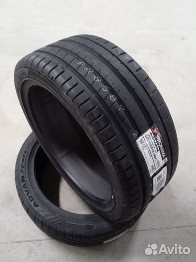 Yokohama Advan Sport V107 245/40 R19 и 275/35 R19 98Y