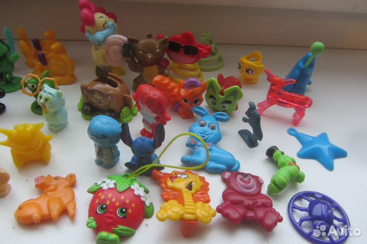 Киндр игрушки-из разных коллекций