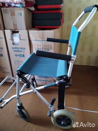 Кресло-каталка для инвалидов