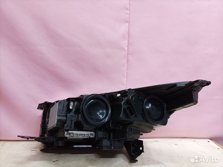 Фара правая Ford Kuga 2 цбс 2012