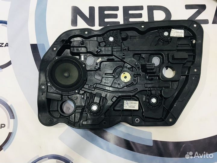 Стеклоподъемник передний правый Kia Ceed 2. JD
