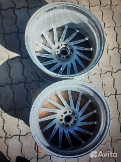 Два диска R20 Vossen 20 8,5