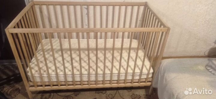 Детская кровать IKEA с матрасом