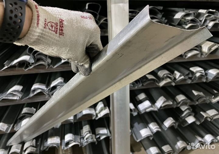 Порог правый Nissan Patrol Y61, Safari, Seranza 97