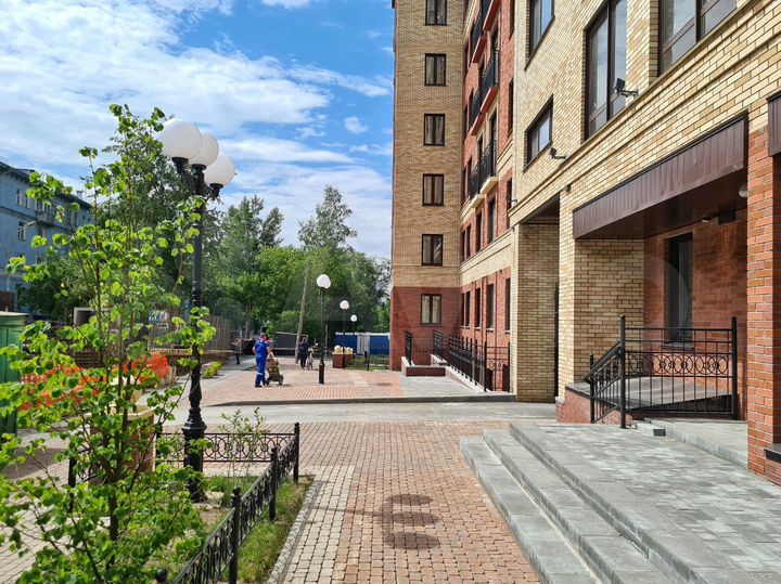 Двухэтажный офис с водой, 182.6 м²