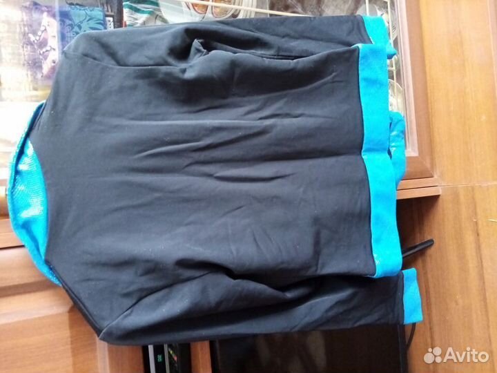 Продам спортивный костюм для девочки