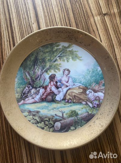 Декоративная настенная тарелка