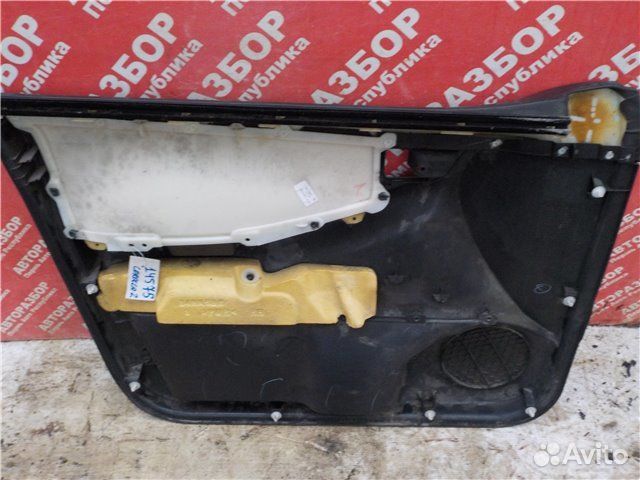 Дверная карта передняя правая Toyota Corolla CDE