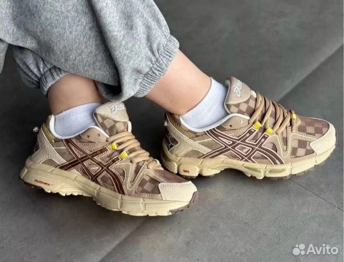 Кроссовки Asics женские 36-41