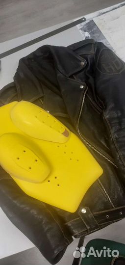 Ремонт мотоэкипировки. Косух. Кожаных штанов