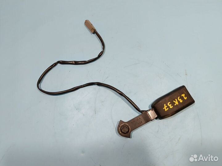 Ответная часть ремня безопасности для Mazda 3