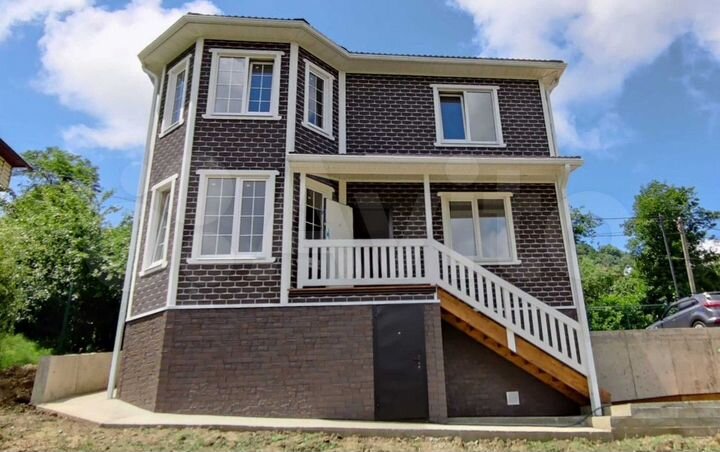 Дом 150 м² на участке 5 сот.