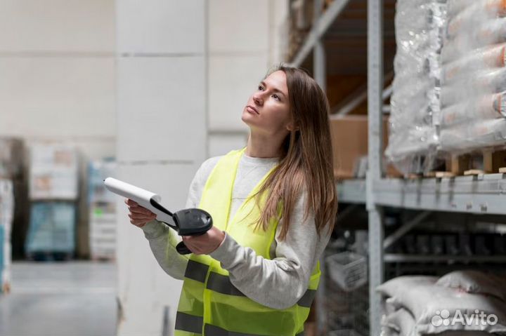 Работа вахтой с питанием комплектовщик в Москве