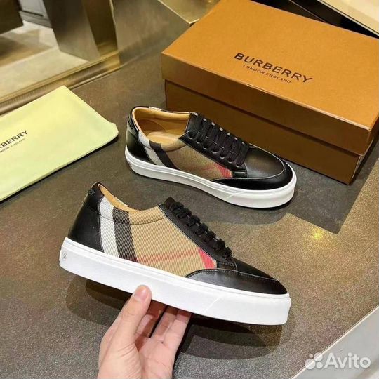 Кроссовки Burberry