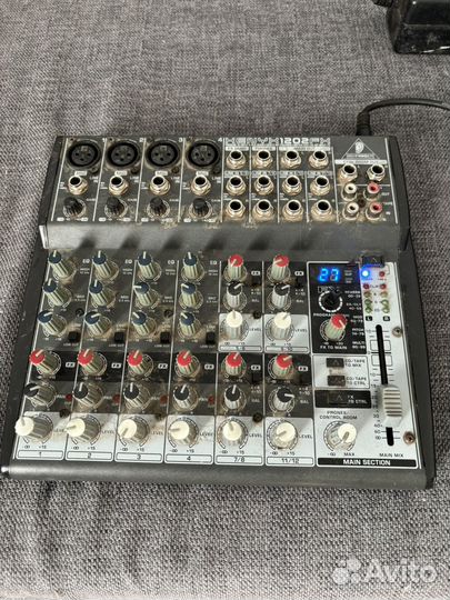 Микшерный пульт Behringer xenyx 1202fx