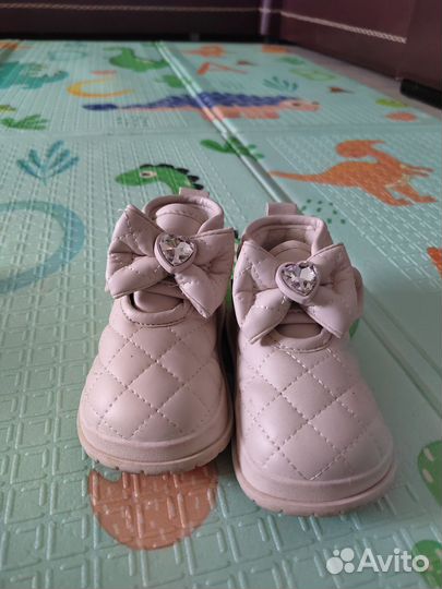 Ботинки демисезонные для девочки 21 размер
