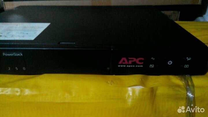Источник бесперебойного питания APC PowerStack 250