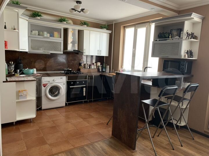 3-к. квартира, 70 м², 6/9 эт.