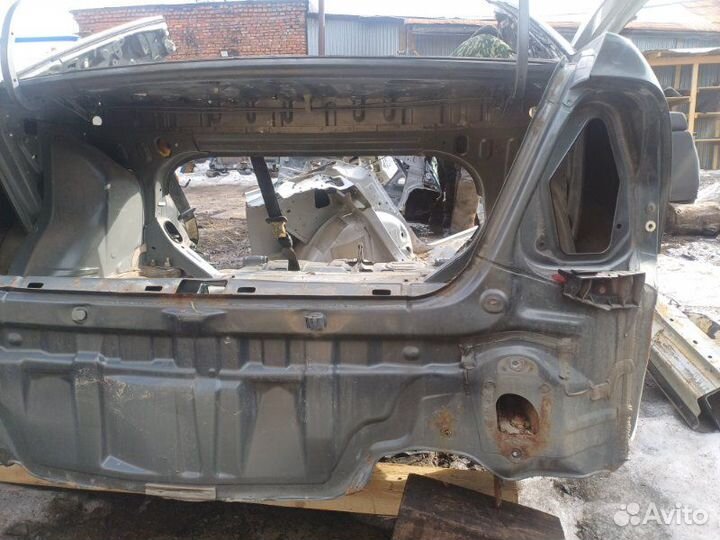 Панель кузова задний Toyota Corolla седан 1.4