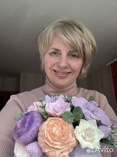 Букет цветов с голубикой на день рождения