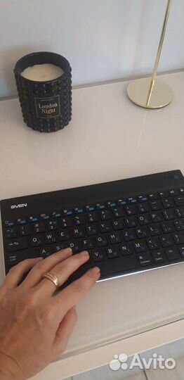 Новая беспроводная Bluetooth клавиатура