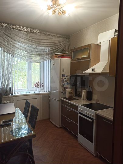 2-к. квартира, 51 м², 1/4 эт.