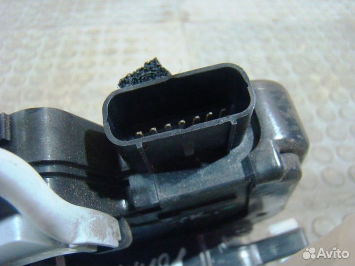 KIA Sportage 3 Замок двери задней левой