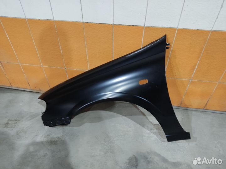 Крыло переднее левое nissan bluebird sylphy,almera