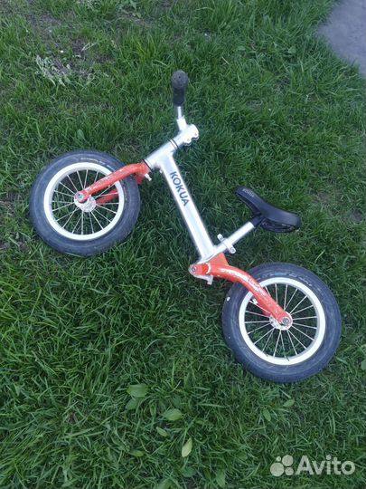 Беговел kokua 12 колеса