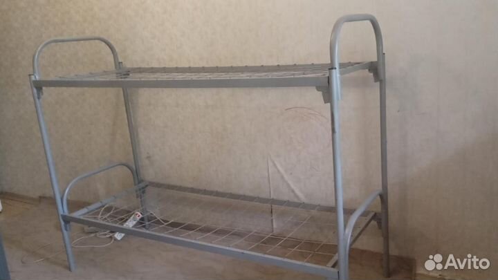 Двухъярусная кровать металлическая бу