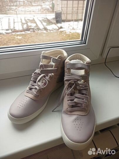 Кроссовки reebok оригинал новые 38