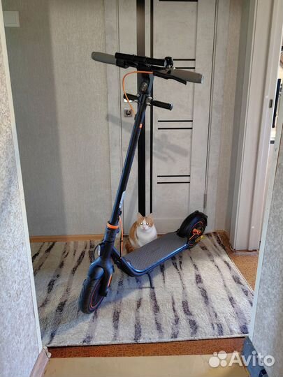 Новый Nininebot kickscooter f40a на гарантии