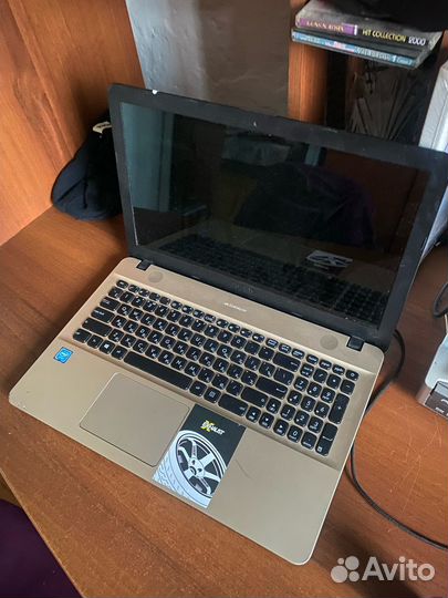 Ноутбук asus