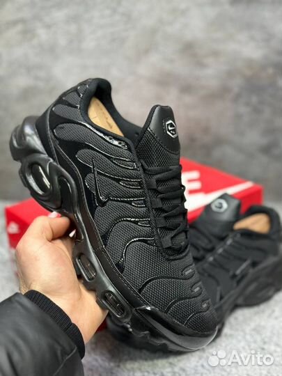 Nike Air Max Plus Triple Black