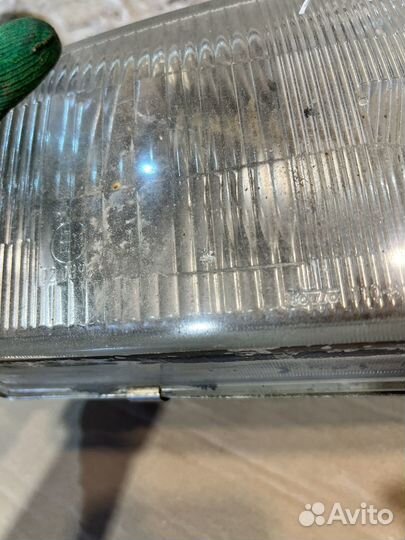 Фара правая Mitsubishi Space Runner