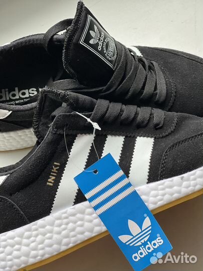 Кроссовки adidas
