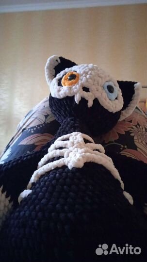 Игрушка вязаная из плюшевой пряж