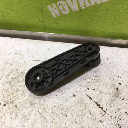 Ручка стеклоподъемника Фольксваген Гольф 2 Джетт