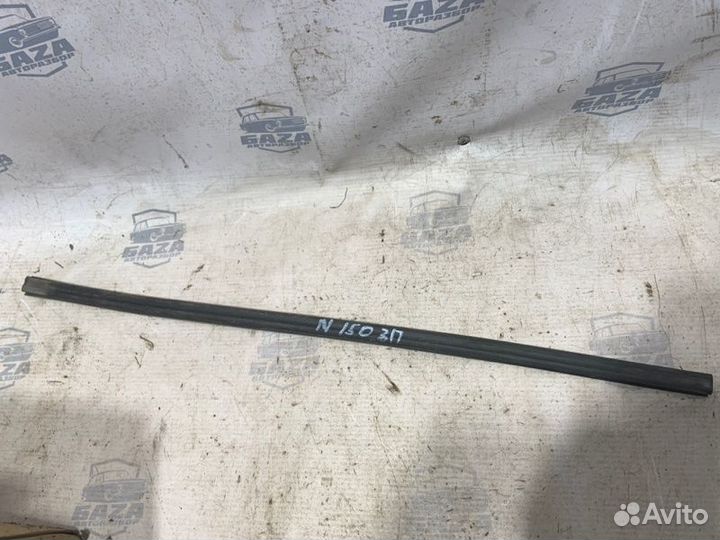 Уплотнитель стекла двери передний правый Daewoo