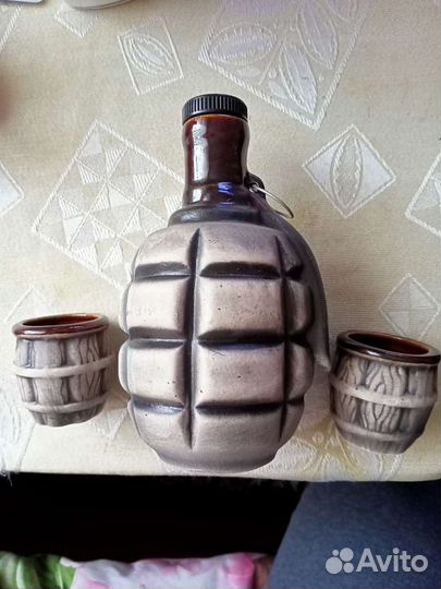 Графин с рюмками