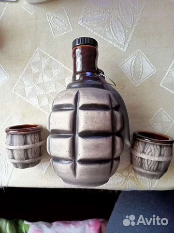 Графин с рюмками