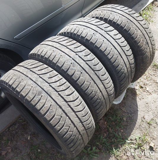 Bridgestone Ice Cruiser 7000 205/55 R16