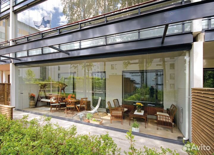 Безрамное остекление беседки