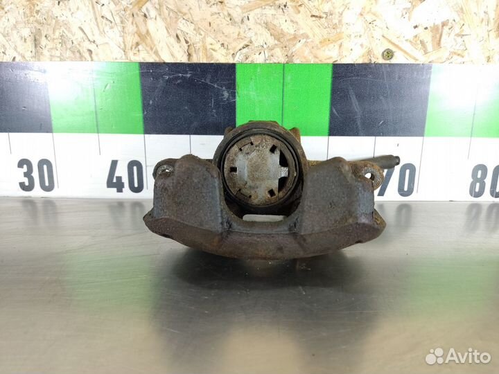 Суппорт передний правый Peugeot 408 2012-2021