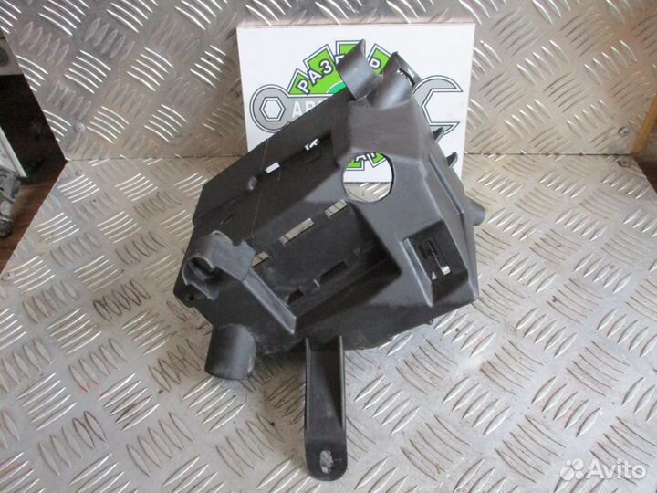 Корпус предохранителей Renault Symbol 1.4 2007г