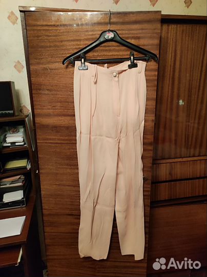 Брючный костюм женский 42 44